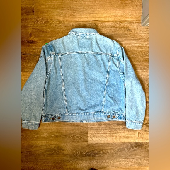 Vintage Levi’s Denim Trucker Jacket XL – Thrashed & Distressed - Picture 7 of 8